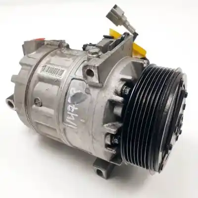 Pièce détachée automobile d'occasion COMPRESSEUR DE CLIMATISATION pour RENAULT LAGUNA III  Références OEM IAM 8200890987C  