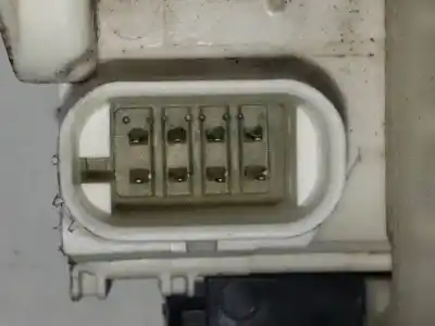 Автозапчасти б/у замок задней правой двери за jeep compass (mk) d byl + serial ссылки oem iam p04589418ad  
