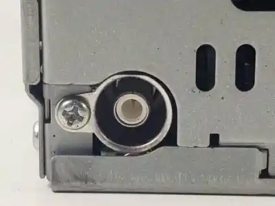 Second-hand car spare part audio system / radio cd for jeep compass (mk) d byl + serial oem iam references p05064067ag  