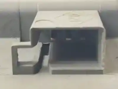 Second-hand car spare part interior light for renault trafic combi (ab 4.01) g9u630 oem iam references 7700410612  