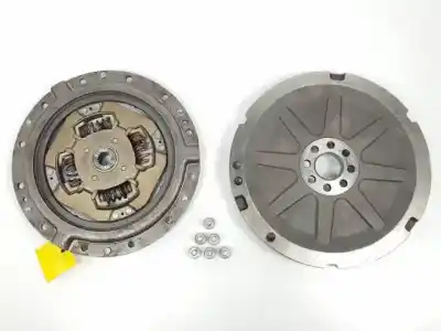 Pezzo di ricambio per auto di seconda mano kit frizione per toyota auris (_e15_) 2.0 d-4d (ade150_) riferimenti oem iam 1j310973sa  
