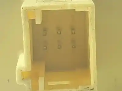 Peça sobressalente para automóvel em segunda mão elevador de vidros dianteira esquerda por citroen c4 coupe 9hy referências oem iam 996385103  