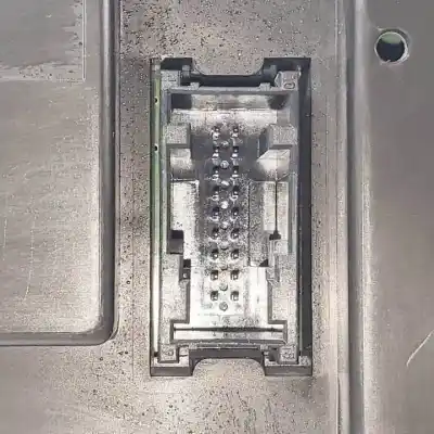 Peça sobressalente para automóvel em segunda mão quadrante por bmw serie 1 berlina (e81/e87) 204d4 referências oem iam 6947136  