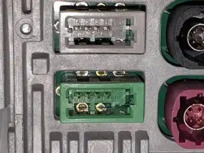 Second-hand car spare part audio system / radio cd for citroen c4 picasso ii 1.6 hdi / bluehdi 115 oem iam references 9810486080  
