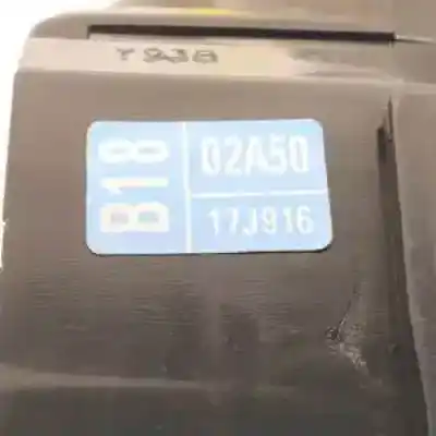 Pezzo di ricambio per auto di seconda mano comando pulito per toyota corolla (e21) 2zrfxe riferimenti oem iam 02a5017j916  