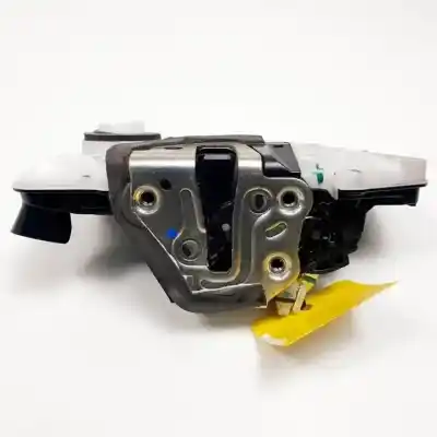 Second-hand car spare part left front door lock for toyota corolla (e21) 2zrfxe oem iam references 