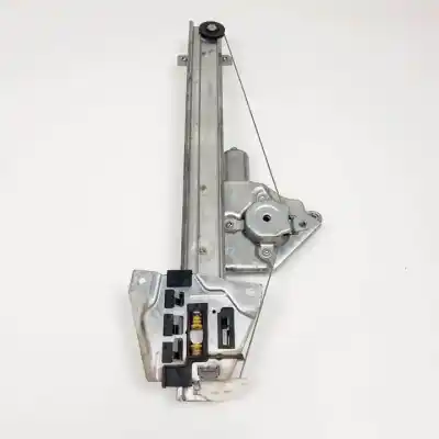 Second-hand car spare part rear right window regulator for mitsubishi montero (v60/v70) d-4m41 oem iam references mr989947  