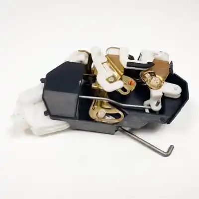 Second-hand car spare part rear left door lock for mitsubishi montero (v60/v70) d-4m41 oem iam references   