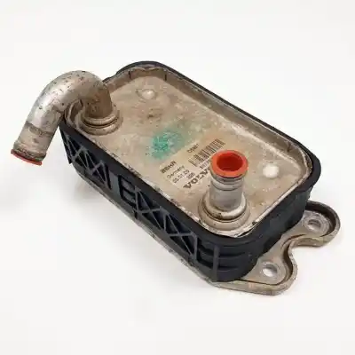 Gebrauchtes Autoersatzteil MOTORÖLKÜHLER zum VOLVO C70 CABRIOLET  OEM-IAM-Referenzen 8677974  
