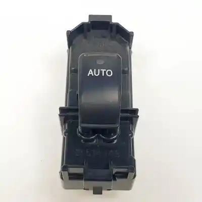 Second-hand car spare part RIGHT FRONT POWER WINDOW SWITCH for LEXUS RX (MCU/GSU/MHU3)  OEM IAM references 8403048070  