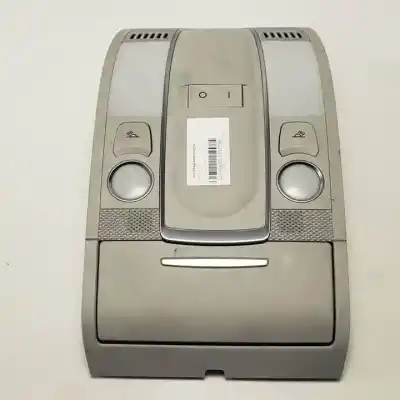 Second-hand car spare part interior light for audi q7 (4l) bug oem iam references 4f0947135bq