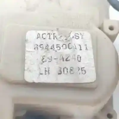 Second-hand car spare part left front door lock for opel frontera a c20ne oem iam references 8944500111  