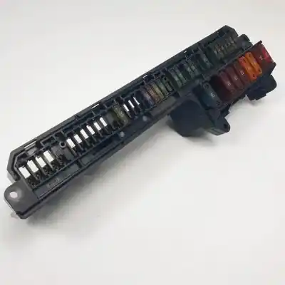 Pezzo di ricambio per auto di seconda mano scatola relè/fusibili per bmw 5 (e60) 520 i riferimenti oem iam 693245201