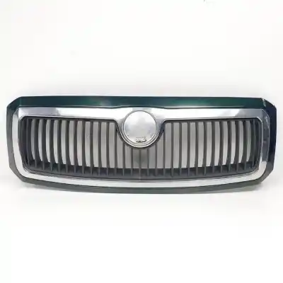 Автозапчастина б/у ПЕРЕДНЯ РЕШІТА для SKODA FABIA (6Y2/6Y3)  Посилання на OEM IAM SD07004GA  