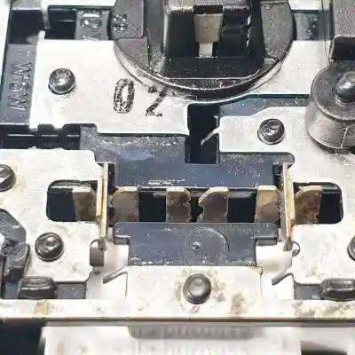 Автозапчастина б/у внутрішне світло для land rover range rover iii (l322) 3.0 d 4x4 посилання на oem iam edv500480  