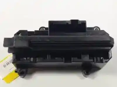 Second-hand car spare part fuse box unit for bmw serie 7 (e65/e66) n62b44a oem iam references 10688710  