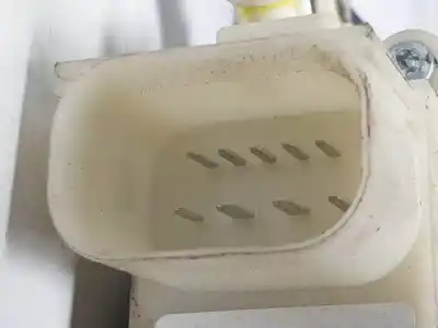 Second-hand car spare part passenger side right window regulator for bmw serie 7 (e65/e66) n62b44a oem iam references 67628382002  