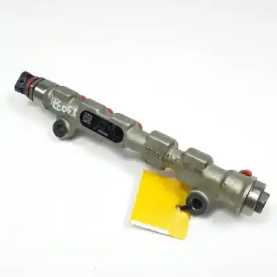 Автозапчасти б/у рампа инжектора за renault laguna ii (bg0) g9t605 ссылки oem iam 0445214093  