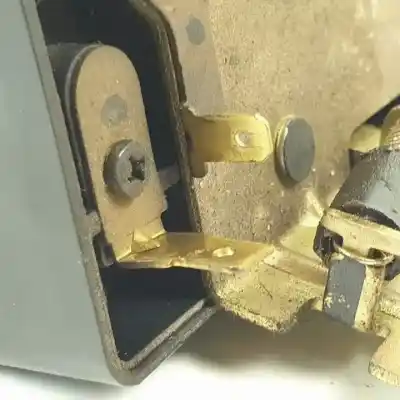 Second-hand car spare part trunk lock for kia carnival d/j3 oem iam references   