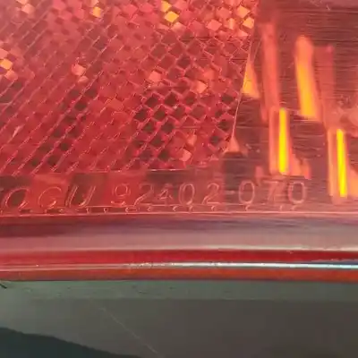Автозапчастина б/у правий ліхтар для kia picanto g4he-i посилання на oem iam 92402070  