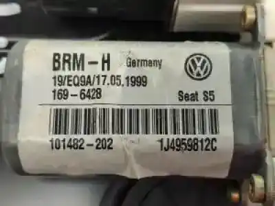 Second-hand car spare part rear right window regulator for seat toledo ii (1m2) 1.9 tdi oem iam references 101482202  