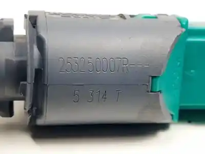 Second-hand car spare part switch for renault master kasten m9tb702 oem iam references 253250007r  
