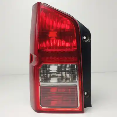 Second-hand car spare part left tailgate light for nissan pathfinder (r51) 2.5 dci le oem iam references 22016550