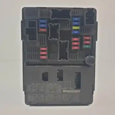 Pièce détachée automobile d'occasion BOÎTES À FUSIBLES pour NISSAN MICRA IV (K13K)  Références OEM IAM 284B71HR0C  