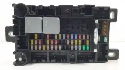 Peça sobressalente para automóvel em segunda mão caixa de fusíveis e relés por land rover range rover iv (l405) 3.0 sdv6 4x4 referências oem iam 