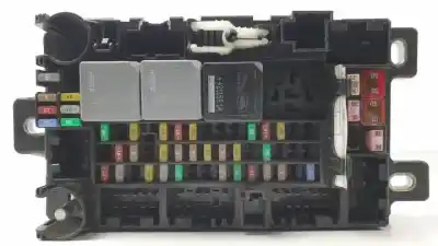 Peça sobressalente para automóvel em segunda mão caixa de fusíveis e relés por land rover range rover iv (l405) 3.0 sdv6 4x4 referências oem iam 