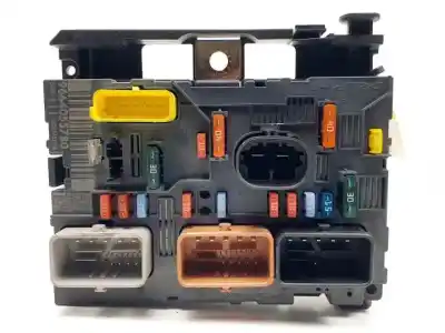 Second-hand car spare part fuse box unit for peugeot 207 d-8hz oem iam references 9664055780