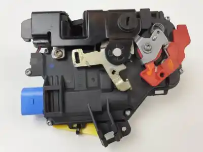 Автозапчастина б/у замок дверей заднього лівого для volkswagen jetta (1k2) azv. bkd. cbda. cbdb. cjaa посилання на oem iam 7l0839015  