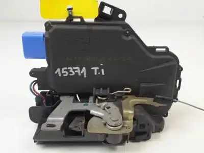 Автозапчастина б/у замок дверей заднього лівого для volkswagen jetta (1k2) azv. bkd. cbda. cbdb. cjaa посилання на oem iam 7l0839015  