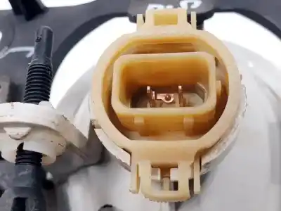 Автозапчасти б/у правая противотуманная фара за peugeot 208 hm01 ссылки oem iam    Автозапчасти б/у правая противотуманная фара за peugeot 208 hm01 ссылки oem iam