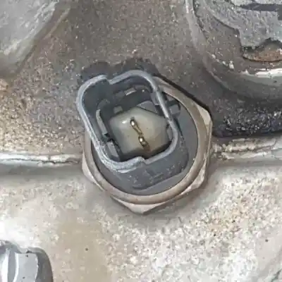 Pezzo di ricambio per auto di seconda mano riduttore per peugeot 208 hm01 riferimenti oem iam 20cr15  