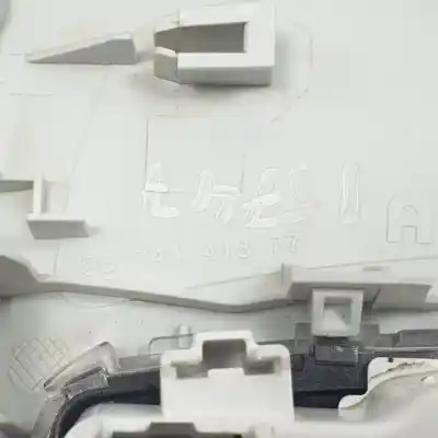 Автозапчастина б/у внутрішне світло для peugeot 208 hm01 посилання на oem iam    Автозапчастина б/у внутрішне світло для peugeot 208 hm01 посилання на oem iam