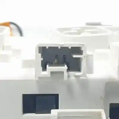 Автозапчастина б/у внутрішне світло для peugeot 208 hm01 посилання на oem iam    Автозапчастина б/у внутрішне світло для peugeot 208 hm01 посилання на oem iam