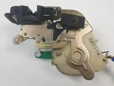 Second-hand car spare part rear right door lock for kia sorento (bl) g6cu oem iam references   