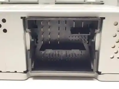 Peça sobressalente para automóvel em segunda mão sistema de áudio / rádio cd por skoda fabia combi (nj5) cus referências oem iam 6v0035871b  