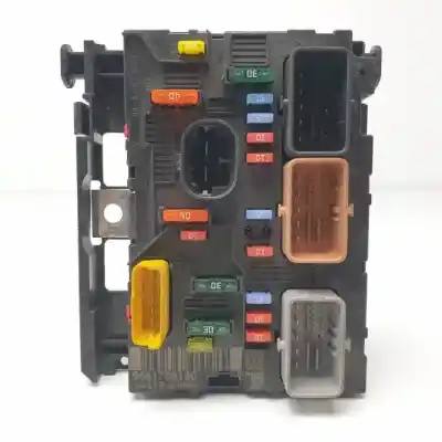 Second-hand car spare part FUSE BOX UNIT for PEUGEOT 207  OEM IAM references 9661708180  