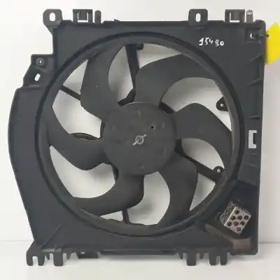 Автозапчастина б/у електро вентилятор для renault clio iii d4f740 посилання на oem iam 8200748439  