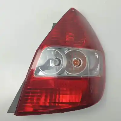 Автозапчасти б/у ПРАВЫЙ ЗАДНИЙ ФОНАРЬ за HONDA JAZZ (GD1/5)  ссылки OEM IAM   