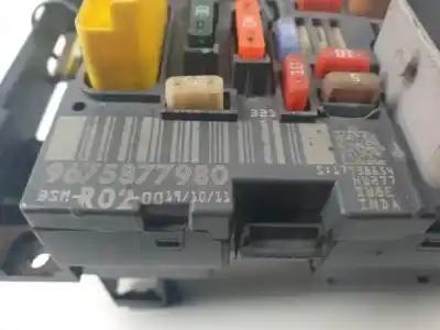 Second-hand car spare part fuse box unit for citroen c4 picasso i monospace (ud_) 2.0 hdi 138 oem iam references 9675877980  