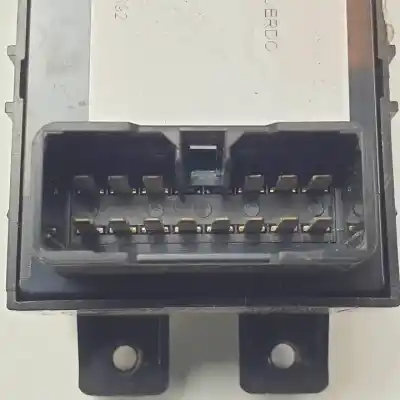 Peça sobressalente para automóvel em segunda mão botão / interruptor elevador vidro dianteiro esquerdo por kia picanto (ta) g3la referências oem iam 935701y000  