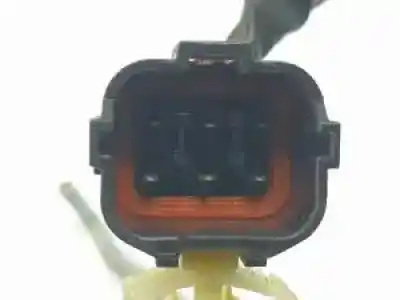 Second-hand car spare part left front door lock for kia sorento (bl) d4cb oem iam references   