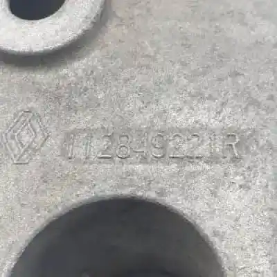 Second-hand car spare part right engine support for dacia logan mcv k9k792 oem iam references 112849221r  