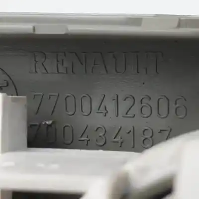 Автозапчасти б/у внутренний свет за renault clio ii fase ii (b/cb0) d7f726 ссылки oem iam 7700412606  7700434187