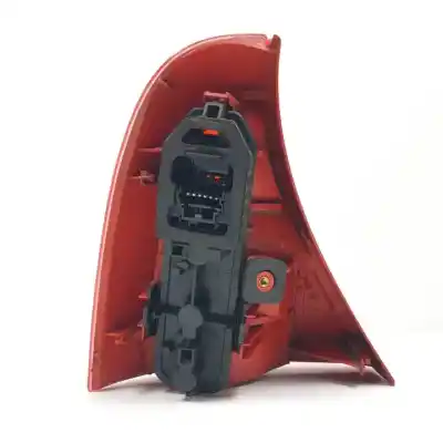 Second-hand car spare part right tailgate light for renault clio ii fase i (b/cbo) k4m748 oem iam references 7700410516v  