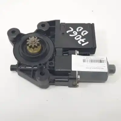 Pièce détachée automobile d'occasion MOTEUR LÈVE VITRE AVANT DROIT pour RENAULT MEGANE III BERLINA 5 P  Références OEM IAM 807300004R  