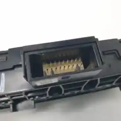 Second-hand car spare part hazard warning lights for renault captur ii h4d470 oem iam references 283e86009r  